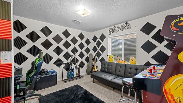 3929 Pronghorn Lane, Pueblo, CO 81005