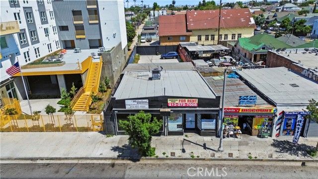 2116 S Central Avenue, Los Angeles, CA 90011