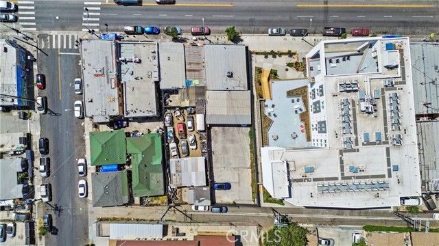 2116 S Central Avenue, Los Angeles, CA 90011