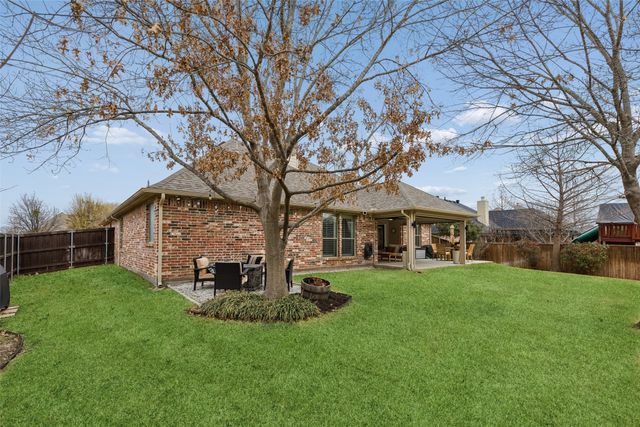 139 Country Lakes Drive, Argyle, TX 76226