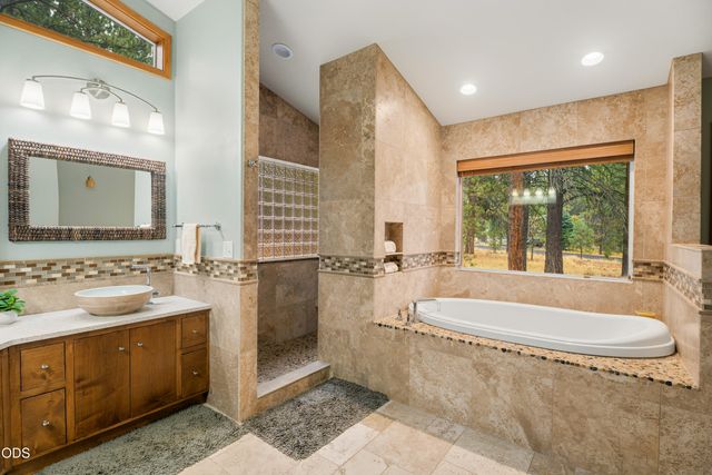 54975 Forest Lane, Bend, OR 97707