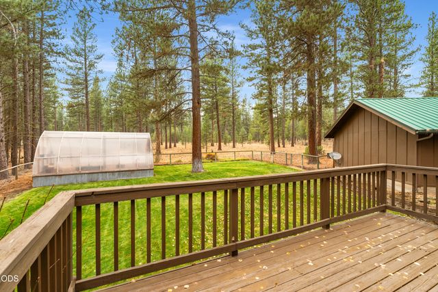 54975 Forest Lane, Bend, OR 97707