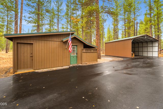 54975 Forest Lane, Bend, OR 97707