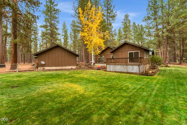 54975 Forest Lane, Bend, OR 97707