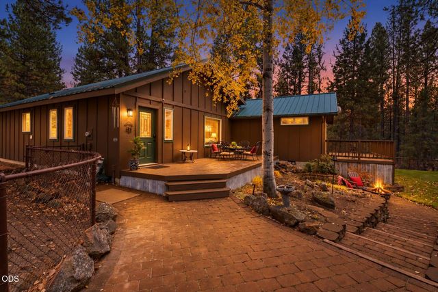 54975 Forest Lane, Bend, OR 97707