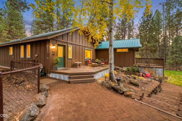 54975 Forest Lane, Bend, OR 97707