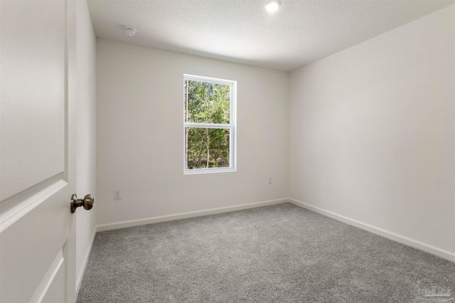 2910 W Lee St, Pensacola, FL 32505
