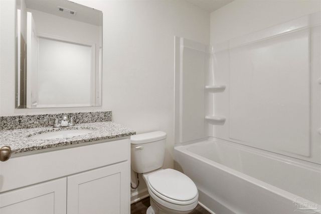 2910 W Lee St, Pensacola, FL 32505