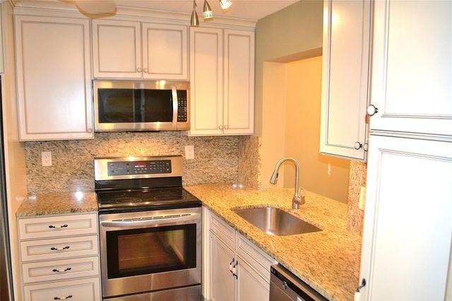 8150 W Mcnab Road 210, Tamarac, FL 33321