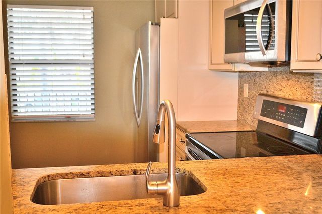 8150 W Mcnab Road 210, Tamarac, FL 33321