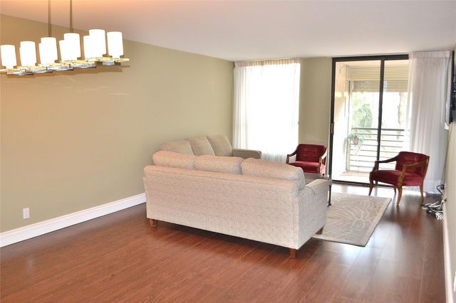 8150 W Mcnab Road 210, Tamarac, FL 33321