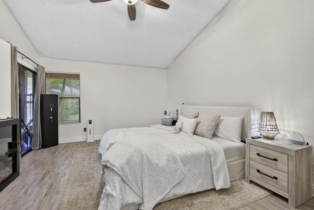 3807 Collinwood Lane, West Palm Beach, FL 33406