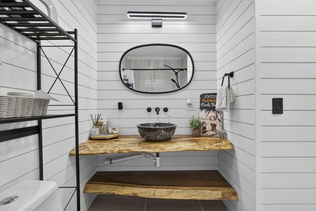 3807 Collinwood Lane, West Palm Beach, FL 33406