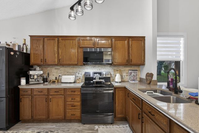 3807 Collinwood Lane, West Palm Beach, FL 33406