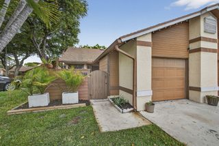 3807 Collinwood Lane, West Palm Beach, FL 33406