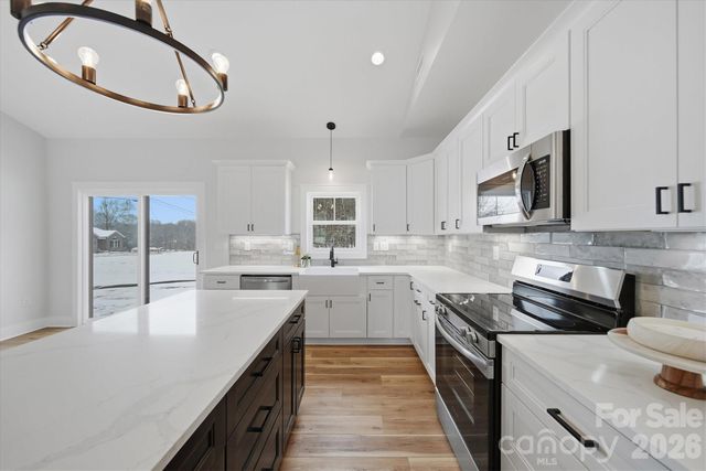 330 E Pine Street, Maiden, NC 28650