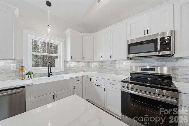 330 E Pine Street, Maiden, NC 28650