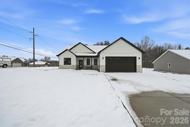 330 E Pine Street, Maiden, NC 28650