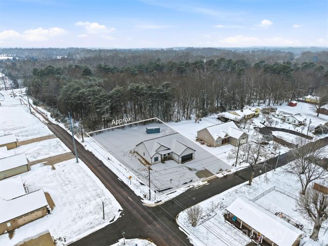 330 E Pine Street, Maiden, NC 28650