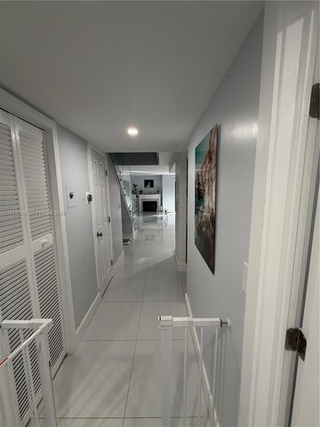 844 W 41st St 47, Hialeah, FL 33012