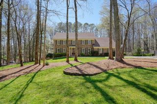 235 Oak Leaf Circle, Roswell, GA 30075