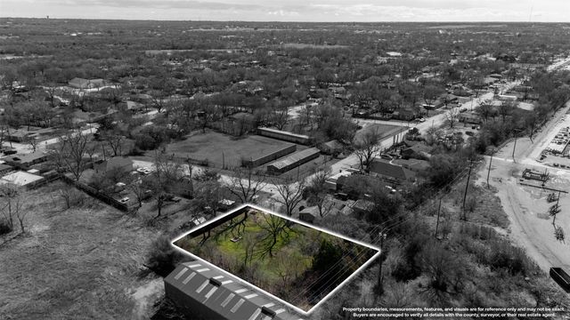 1609 N Brazos Avenue, Cleburne, TX 76031