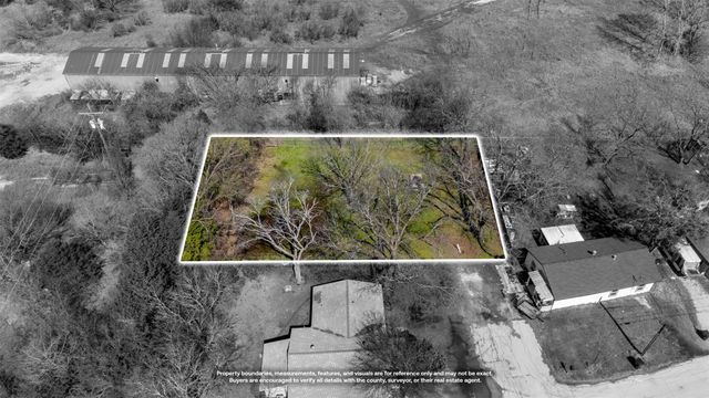 1609 N Brazos Avenue, Cleburne, TX 76031