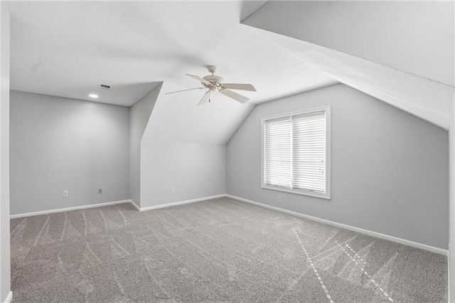 6119 S National Drive, Parkville, MO 64152