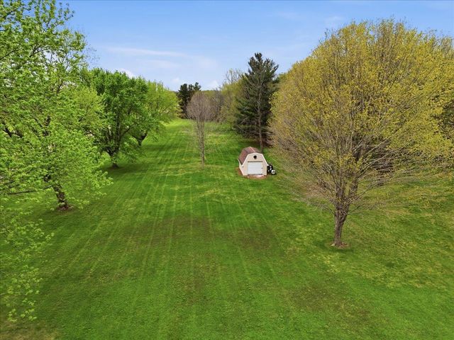 2012 Rathert Road, Cottage Grove, WI 53527