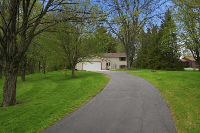 2012 Rathert Road, Cottage Grove, WI 53527