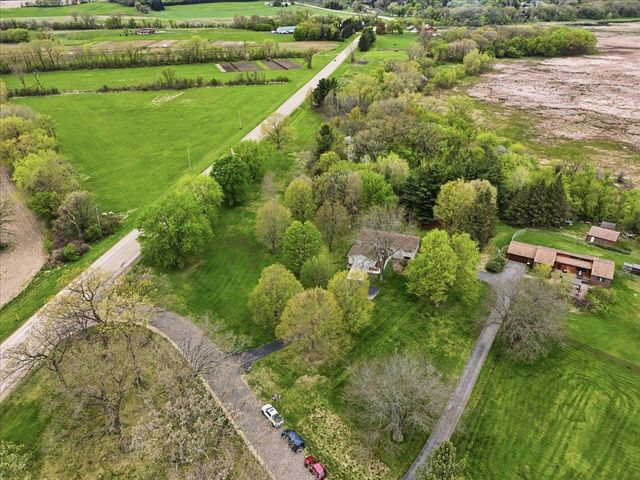 2012 Rathert Road, Cottage Grove, WI 53527