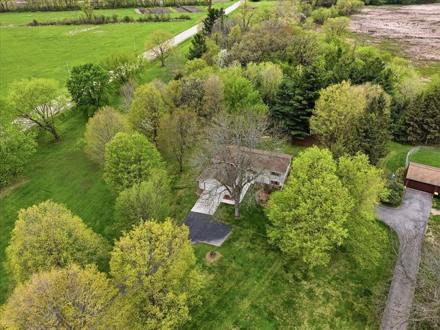 2012 Rathert Road, Cottage Grove, WI 53527