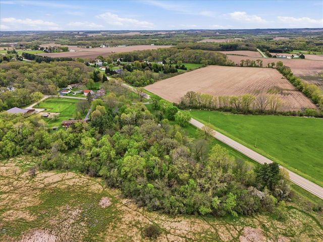 2012 Rathert Road, Cottage Grove, WI 53527