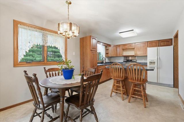 2012 Rathert Road, Cottage Grove, WI 53527