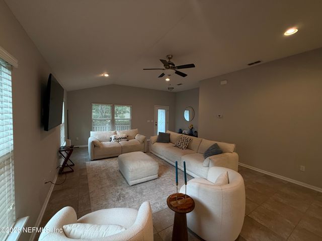 686 GLENDALE Lane, Orange Park, FL 32065