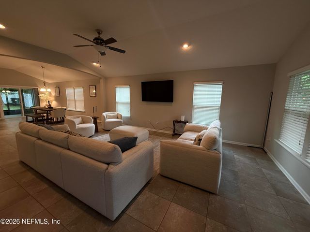 686 GLENDALE Lane, Orange Park, FL 32065