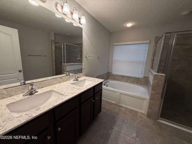686 GLENDALE Lane, Orange Park, FL 32065