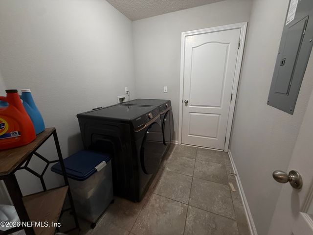 686 GLENDALE Lane, Orange Park, FL 32065