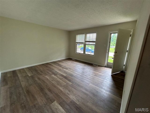 12834 Fox Haven Drive, Florissant, MO 63033