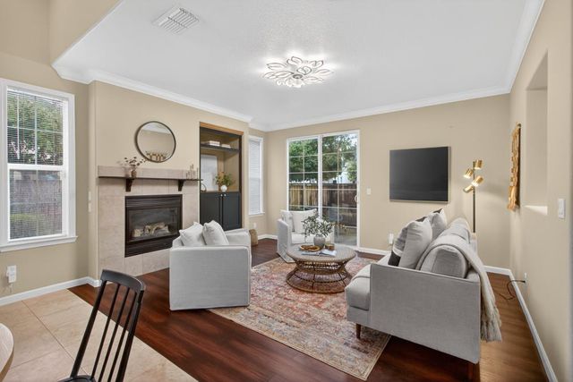 7868 MONALDO Walk, Sacramento, CA 95823