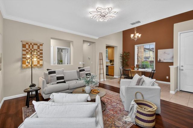 7868 MONALDO Walk, Sacramento, CA 95823