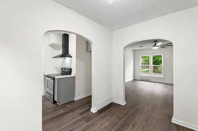 629 N Ridgewood Drive, Wichita, KS 67208