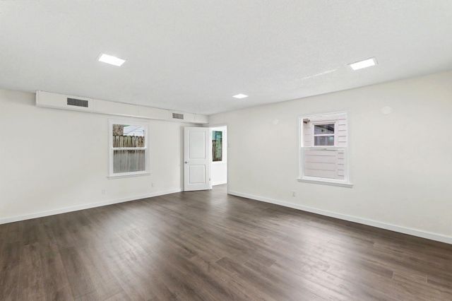 629 N Ridgewood Drive, Wichita, KS 67208