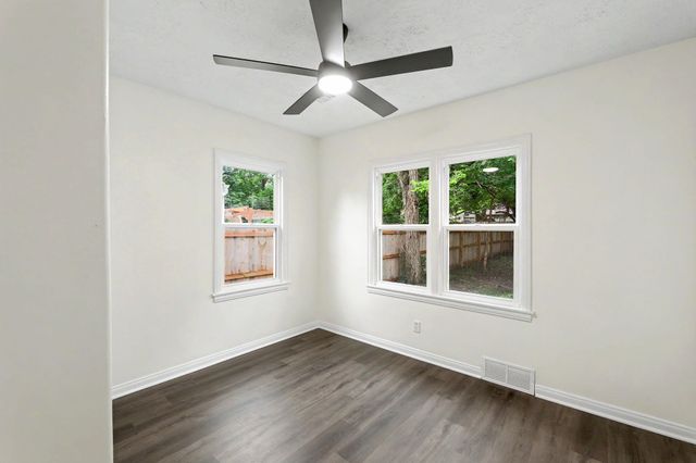 629 N Ridgewood Drive, Wichita, KS 67208