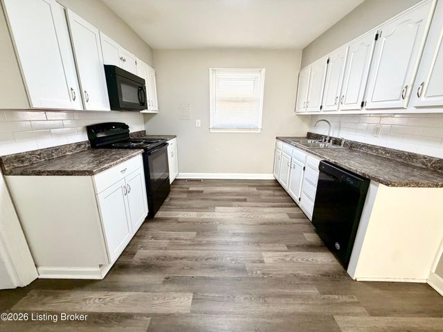 3102 Grant Ave, Louisville, KY 40214