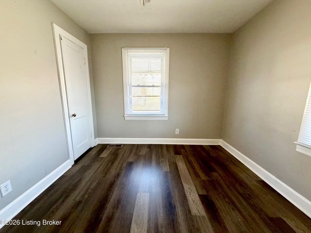 3102 Grant Ave, Louisville, KY 40214