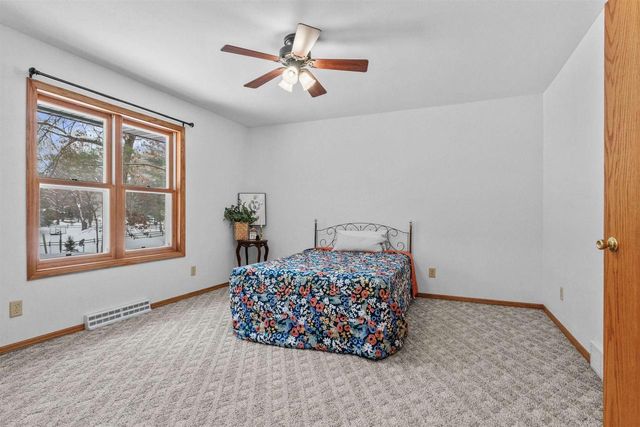 W6764 PORTERS LAKE ROAD, Wautoma, WI 54982