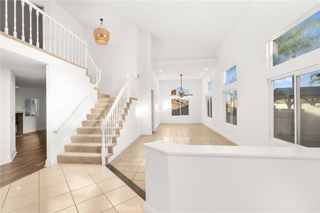 Image 13 of property listing at 40132 White Leaf Lane, Murrieta, CA 92562