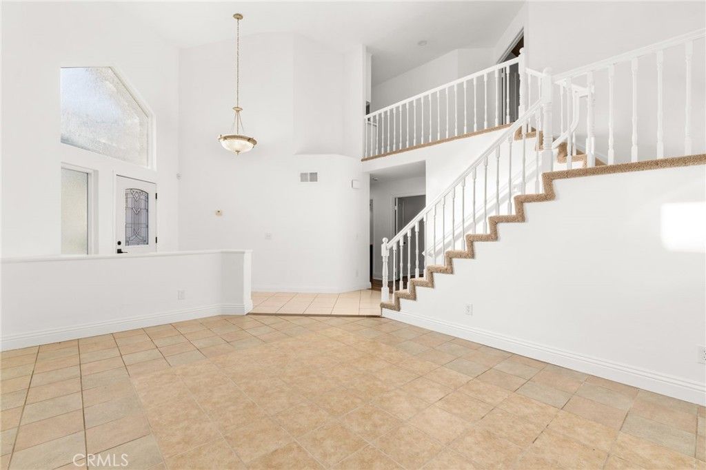 Image 17 of property listing at 40132 White Leaf Lane, Murrieta, CA 92562