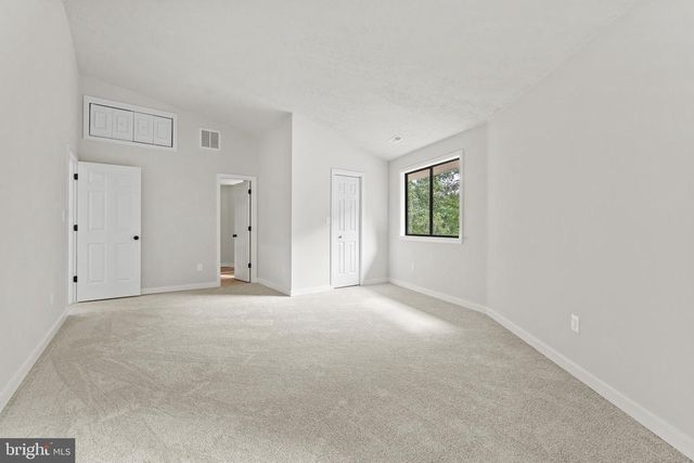 39 SCHOOL BUS RD, Louisa, VA 23093